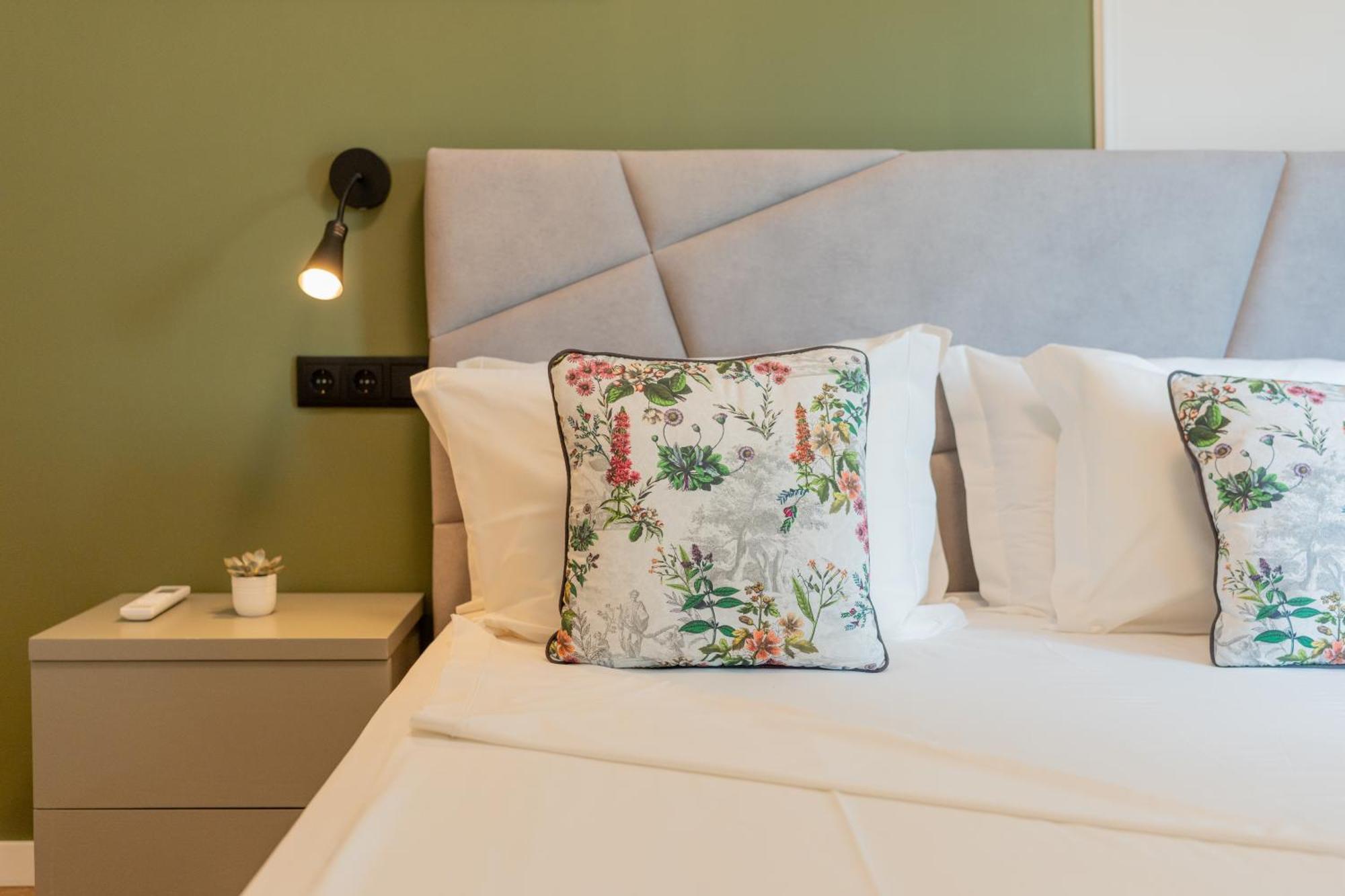 Casa Flores - 2 Bedroom, Lift, Ac, Car Parking - Extra Porto Eksteriør bilde