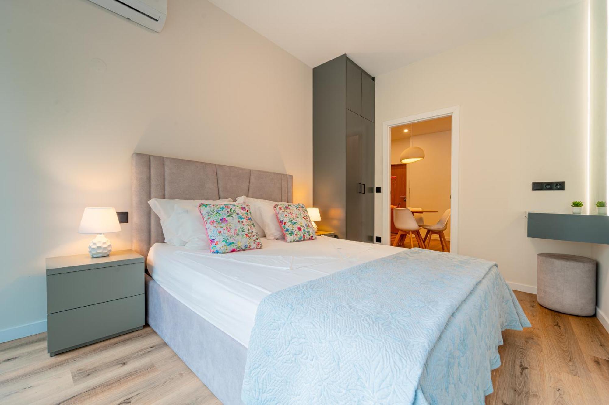 Casa Flores - 2 Bedroom, Lift, Ac, Car Parking - Extra Porto Eksteriør bilde