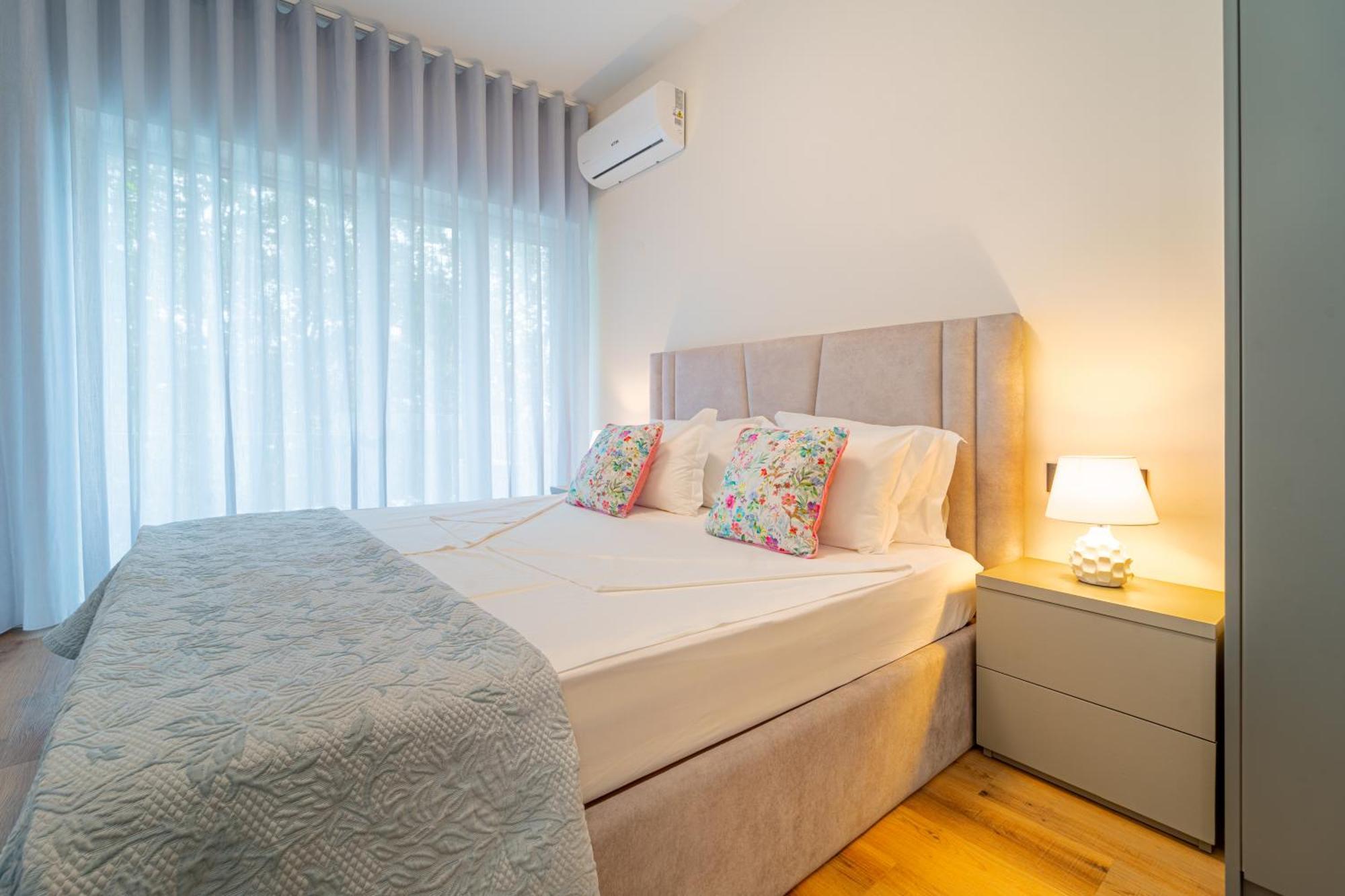 Casa Flores - 2 Bedroom, Lift, Ac, Car Parking - Extra Porto Eksteriør bilde